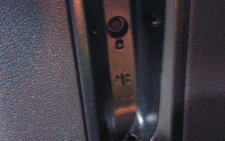 Peugeot Traveller I, 2017 год, 3 300 000 рублей, 17 фотография