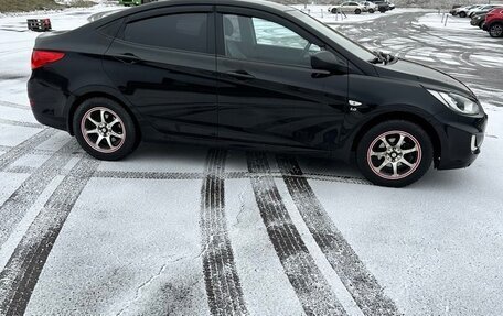 Hyundai Solaris II рестайлинг, 2011 год, 990 000 рублей, 6 фотография