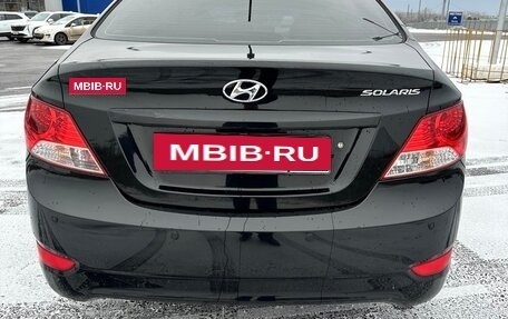 Hyundai Solaris II рестайлинг, 2011 год, 990 000 рублей, 3 фотография