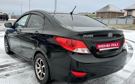 Hyundai Solaris II рестайлинг, 2011 год, 990 000 рублей, 8 фотография