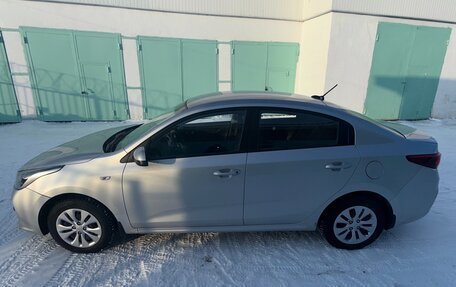 KIA Rio III рестайлинг, 2017 год, 850 000 рублей, 2 фотография