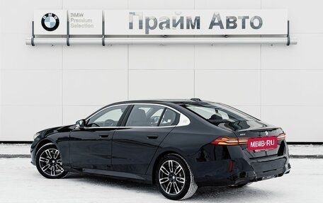 BMW 5 серия, 2026 год, 8 490 000 рублей, 2 фотография