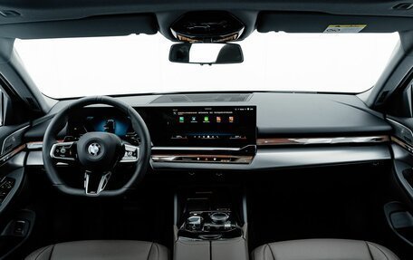 BMW 5 серия, 2026 год, 8 490 000 рублей, 14 фотография