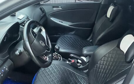 Hyundai Solaris II рестайлинг, 2014 год, 900 000 рублей, 5 фотография