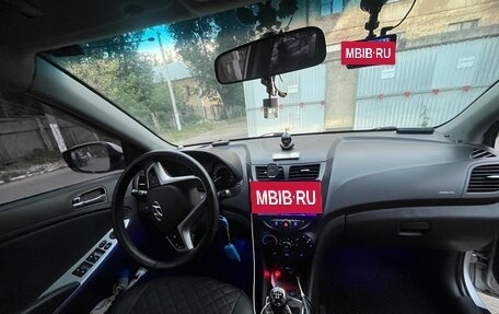 Hyundai Solaris II рестайлинг, 2014 год, 900 000 рублей, 6 фотография