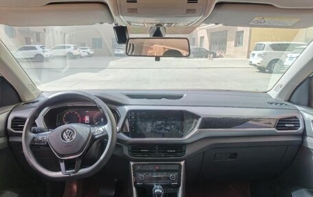 Volkswagen T-Cross I, 2021 год, 1 620 069 рублей, 6 фотография