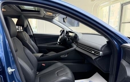 Hyundai Elantra, 2022 год, 1 530 069 рублей, 6 фотография