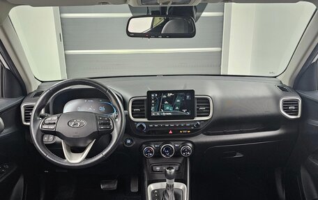 Hyundai Venue I, 2023 год, 1 650 000 рублей, 10 фотография