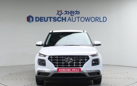 Hyundai Venue I, 2023 год, 1 650 000 рублей, 2 фотография