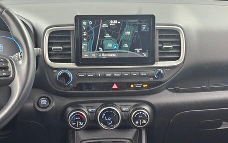 Hyundai Venue I, 2023 год, 1 650 000 рублей, 15 фотография