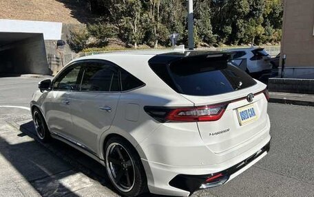 Toyota Harrier, 2019 год, 2 190 000 рублей, 4 фотография