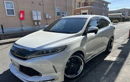 Toyota Harrier, 2019 год, 2 190 000 рублей, 2 фотография