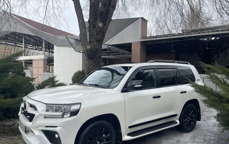 Toyota Land Cruiser 200, 2018 год, 5 750 000 рублей, 4 фотография