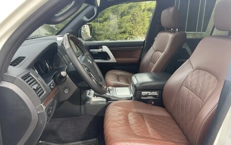 Toyota Land Cruiser 200, 2018 год, 5 750 000 рублей, 14 фотография