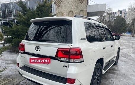Toyota Land Cruiser 200, 2018 год, 5 750 000 рублей, 7 фотография