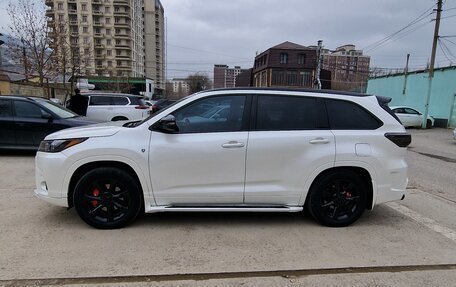 Toyota Highlander III, 2014 год, 3 200 000 рублей, 3 фотография