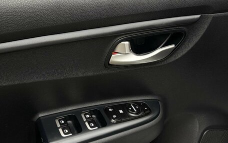 KIA Rio IV, 2019 год, 1 295 000 рублей, 25 фотография