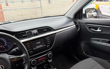 KIA Rio IV, 2020 год, 850 000 рублей, 5 фотография