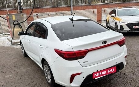 KIA Rio IV, 2020 год, 850 000 рублей, 4 фотография