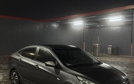 Hyundai Solaris II рестайлинг, 2014 год, 900 000 рублей, 4 фотография