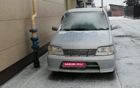 Nissan Cube II, 2001 год, 120 000 рублей, 2 фотография