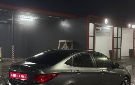 Hyundai Solaris II рестайлинг, 2014 год, 900 000 рублей, 7 фотография