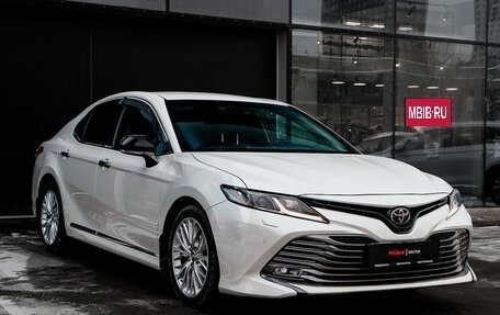 Toyota Camry, 2018 год, 3 020 000 рублей, 3 фотография