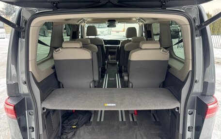 Volkswagen Multivan T6 рестайлинг, 2022 год, 3 200 000 рублей, 13 фотография