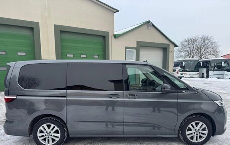 Volkswagen Multivan T6 рестайлинг, 2022 год, 3 200 000 рублей, 5 фотография