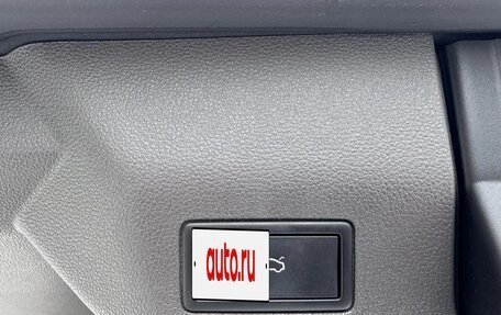 Volkswagen Multivan T6 рестайлинг, 2022 год, 3 200 000 рублей, 17 фотография