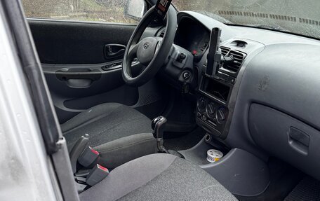 Hyundai Accent II, 2001 год, 285 000 рублей, 10 фотография