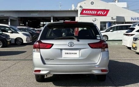 Toyota Corolla, 2015 год, 990 000 рублей, 4 фотография