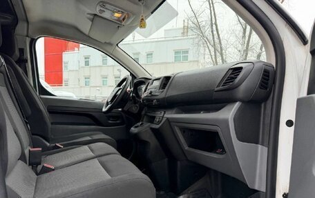 Opel Vivaro, 2022 год, 2 800 000 рублей, 11 фотография