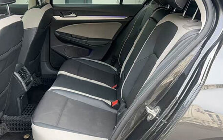 Volkswagen Golf VIII, 2023 год, 2 110 000 рублей, 13 фотография