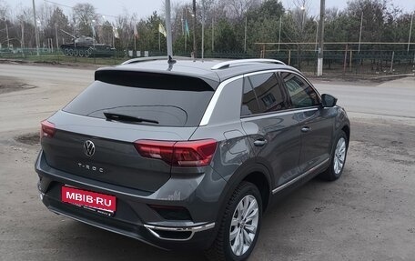 Volkswagen T-Roc I, 2018 год, 2 200 000 рублей, 1 фотография