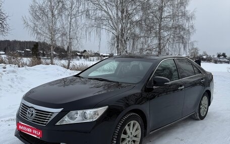 Toyota Camry, 2013 год, 1 270 000 рублей, 10 фотография