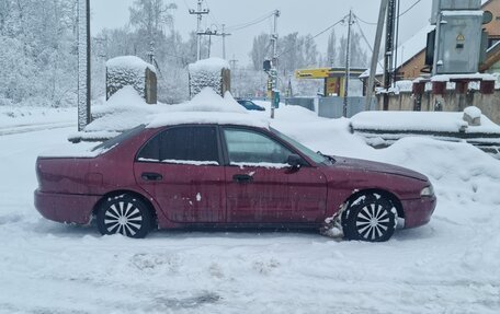 Mitsubishi Galant VIII, 1994 год, 125 000 рублей, 4 фотография