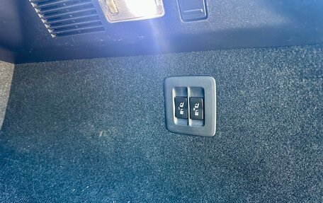 Lexus RX IV рестайлинг, 2016 год, 4 500 000 рублей, 25 фотография