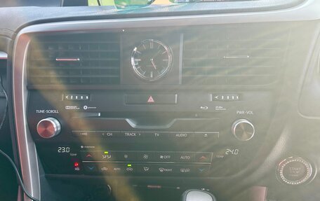 Lexus RX IV рестайлинг, 2016 год, 4 500 000 рублей, 17 фотография