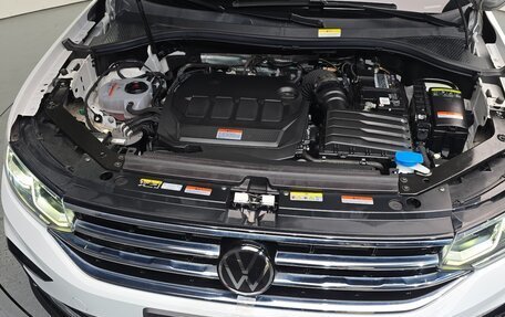 Volkswagen Tiguan II, 2018 год, 2 520 000 рублей, 6 фотография