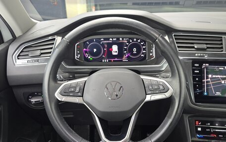 Volkswagen Tiguan II, 2018 год, 2 520 000 рублей, 8 фотография