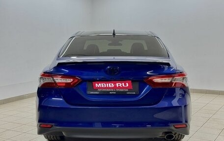 Toyota Camry, 2021 год, 3 596 000 рублей, 5 фотография