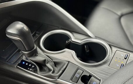 Toyota Camry, 2021 год, 3 596 000 рублей, 18 фотография