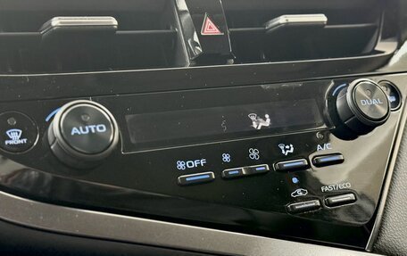 Toyota Camry, 2021 год, 3 596 000 рублей, 15 фотография