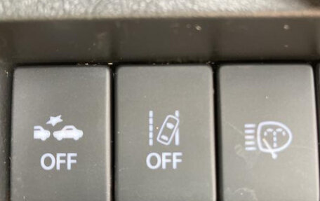 Suzuki Jimny, 2022 год, 1 850 000 рублей, 19 фотография