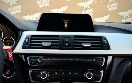 BMW 3 серия, 2019 год, 2 015 000 рублей, 14 фотография