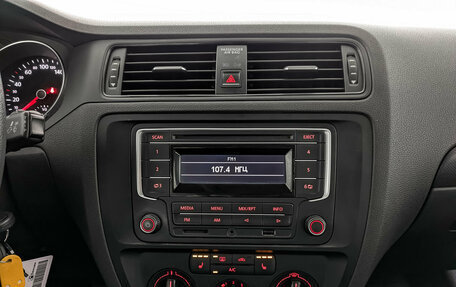 Volkswagen Jetta VI, 2015 год, 1 330 000 рублей, 16 фотография