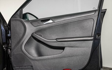 Volkswagen Jetta VI, 2015 год, 1 330 000 рублей, 23 фотография