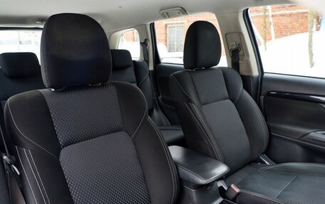 Mitsubishi Outlander III рестайлинг 3, 2020 год, 2 499 900 рублей, 35 фотография