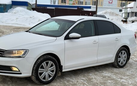 Volkswagen Jetta VI, 2015 год, 898 000 рублей, 1 фотография